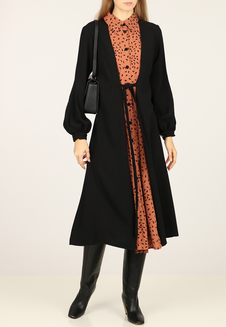 Платье Poustovit, Черный
Платье Poustovit, Черный