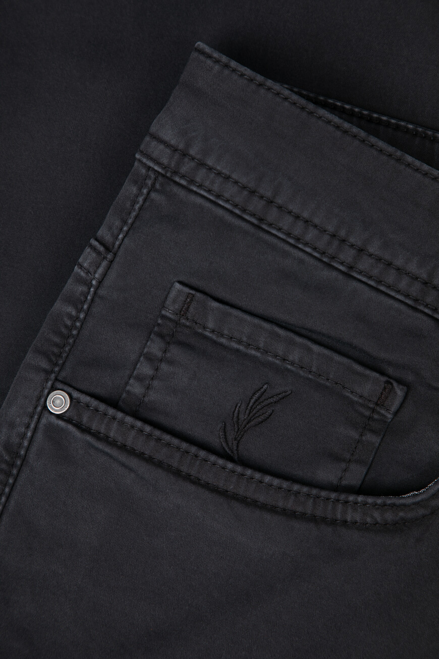 джинсы  PANT-146 R1-B MODEL 100 на официальном сайте