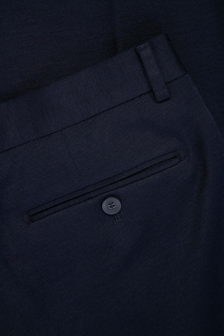 костюм  TKM-568 CRZ70001-ORM-GP19 200 по распродаже