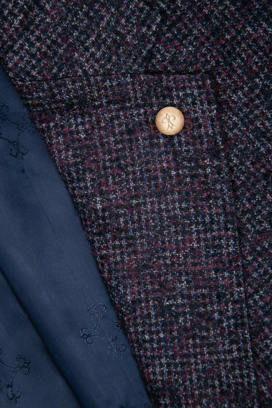 пиджак  из италии вид сбоку