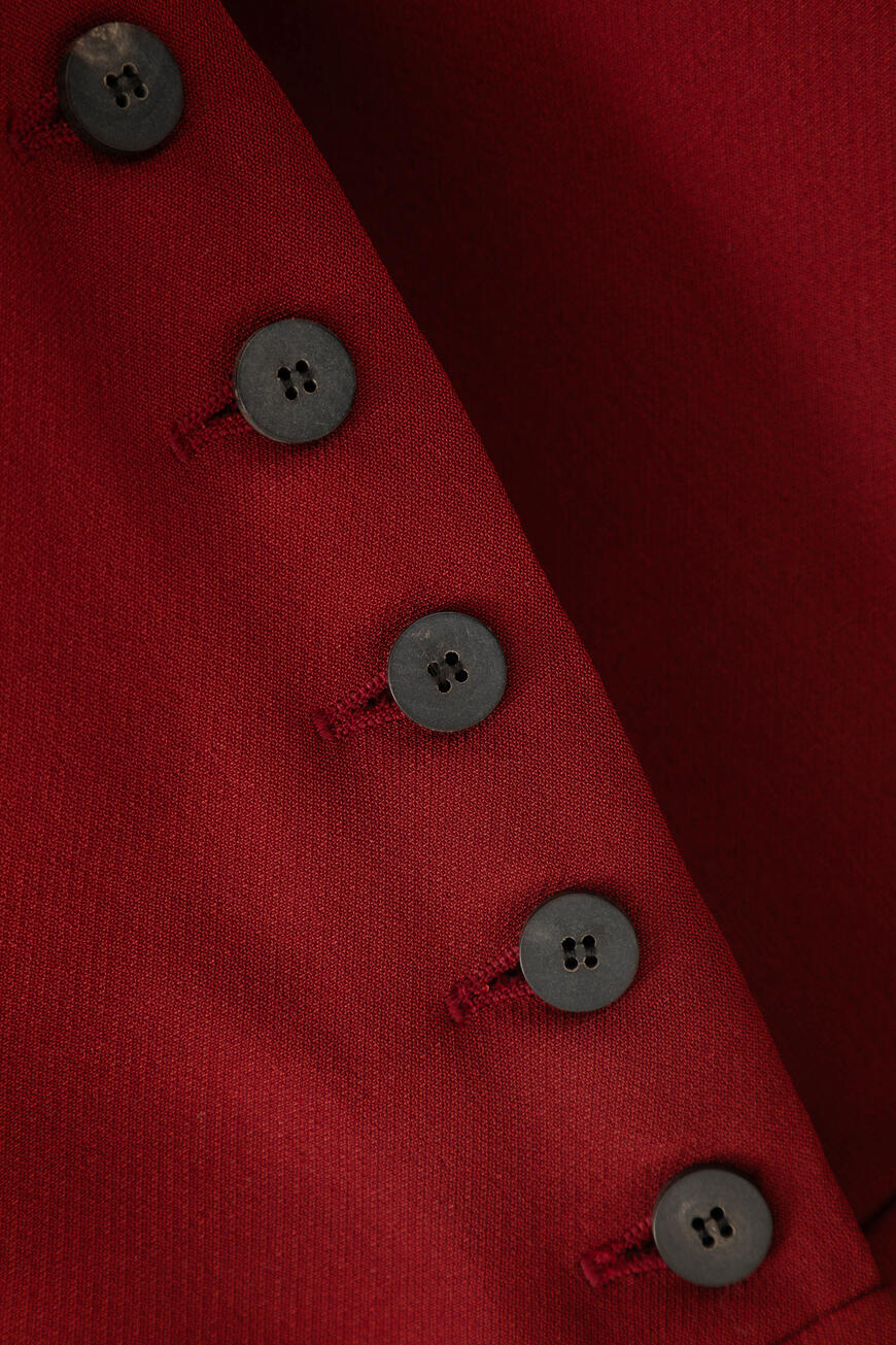 шорты  на пуговицах 941P34A1166 3500 со скидкой