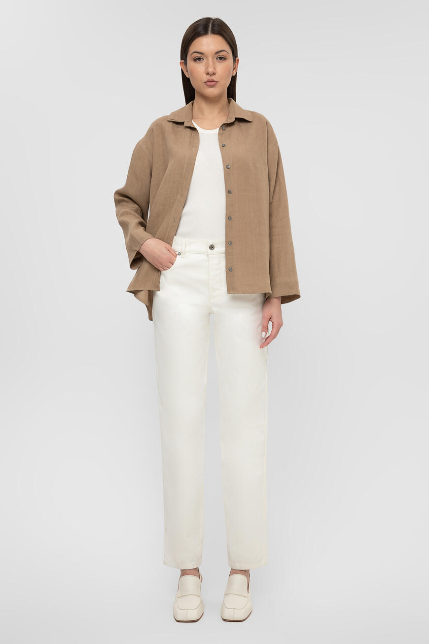 джинсы  прямого кроя белый 577037 VF4Q0 9000 по акции