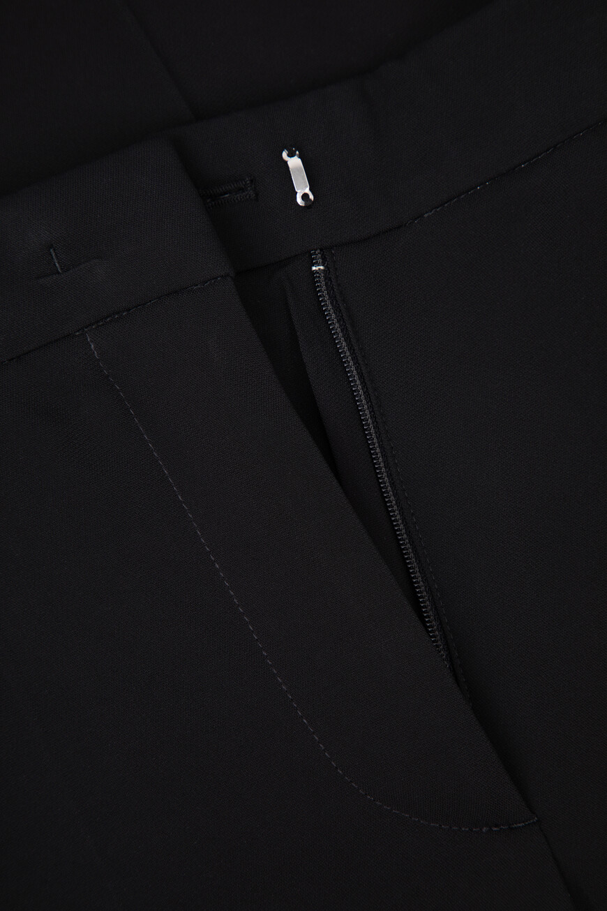 брюки  I2PB101 5219 9000 со скидкой