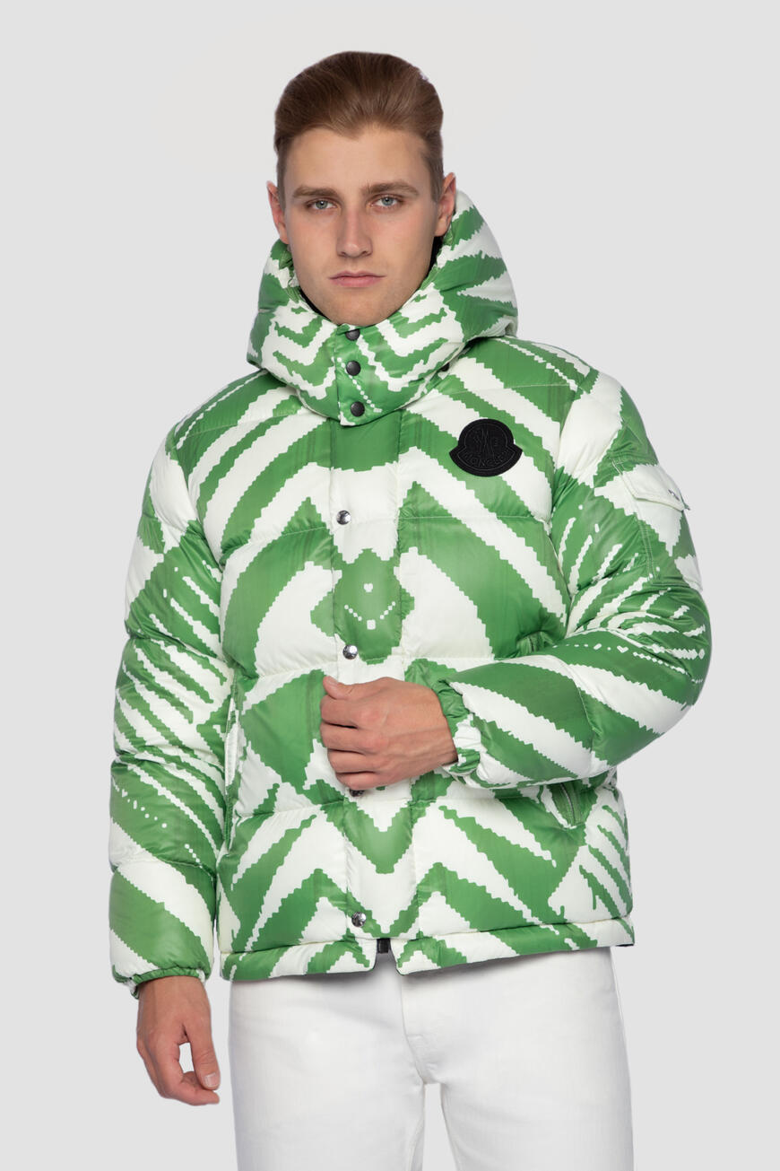 

Пуховик Moncler Модель Kolyma, Белый/зеленый