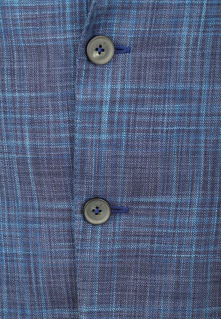 пиджак  из проверенных материалов спереди