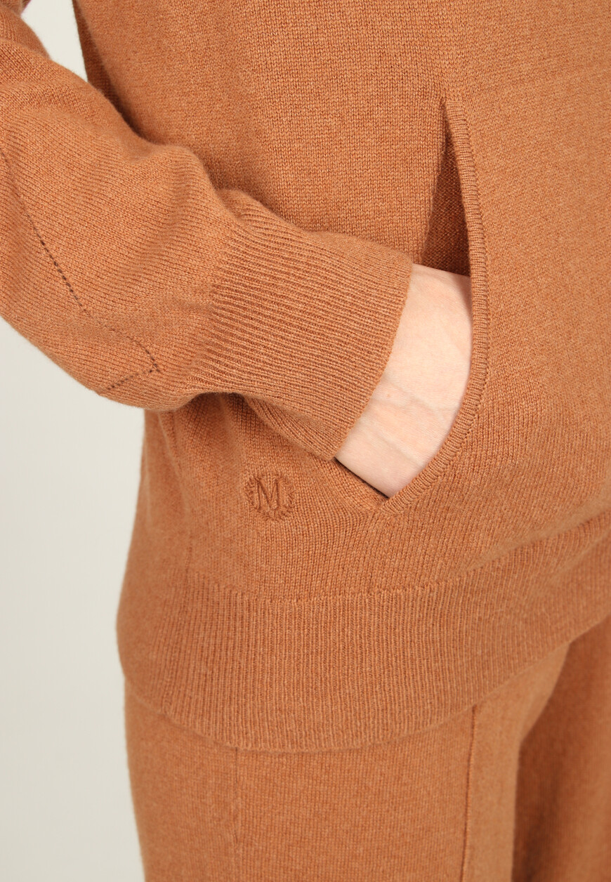 костюм  H22GOMBO H22BEGO со скидкой