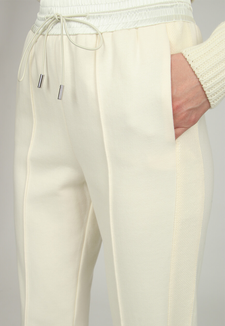 спортивные брюки  D414P601EBW со скидкой