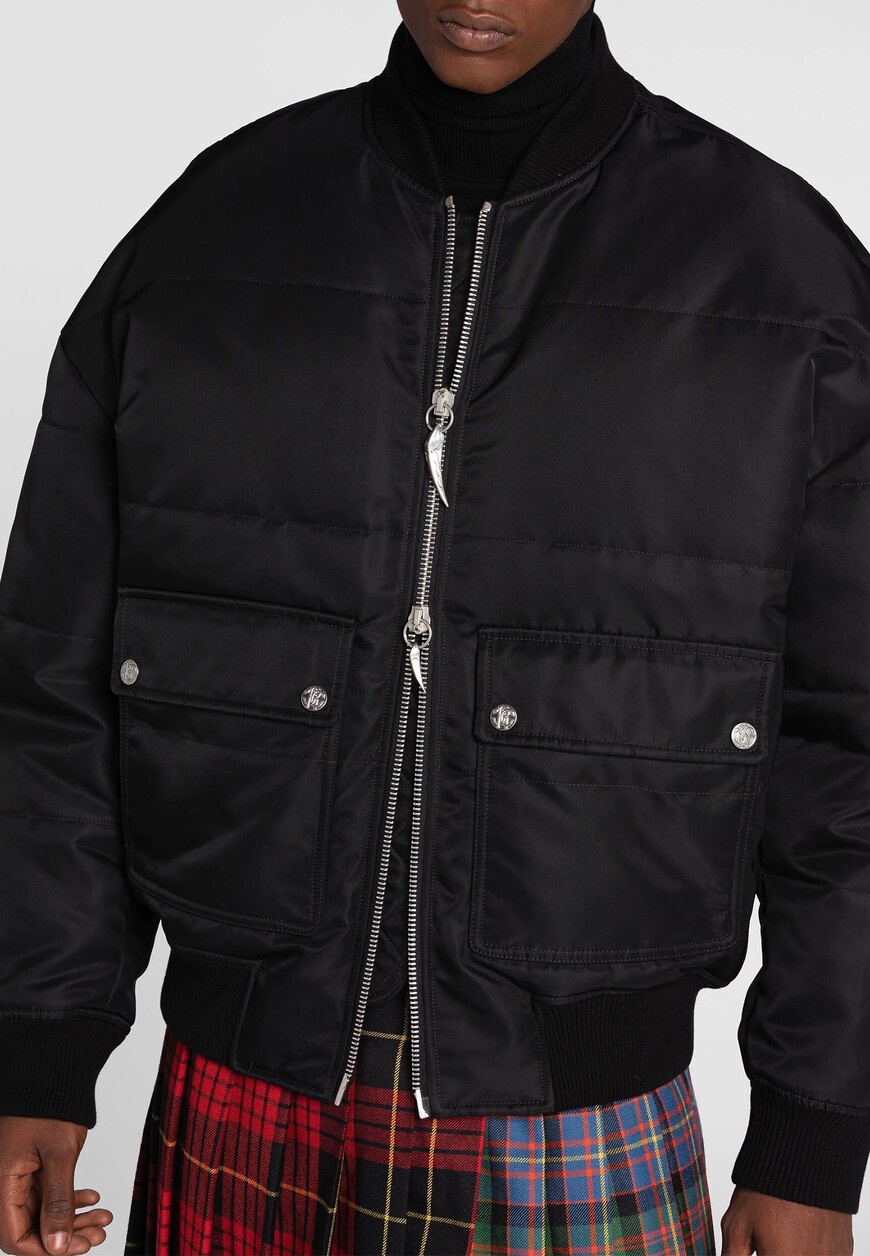 куртка  из проверенных материалов спереди