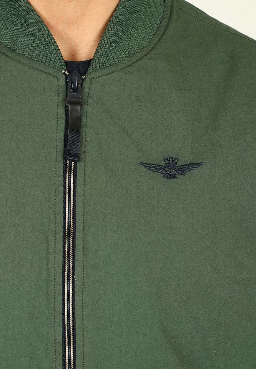 куртка  из проверенных материалов спереди