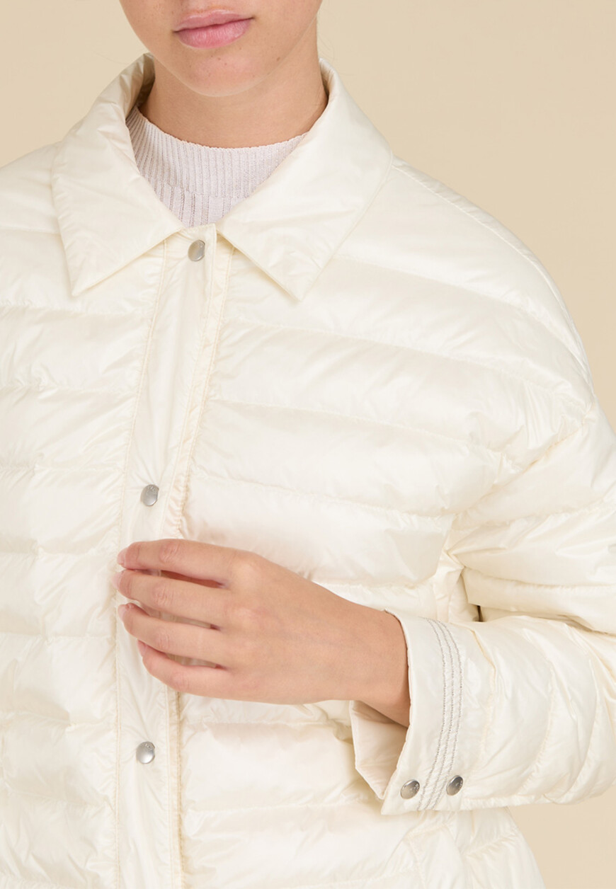 пуховик  из италии вид сбоку