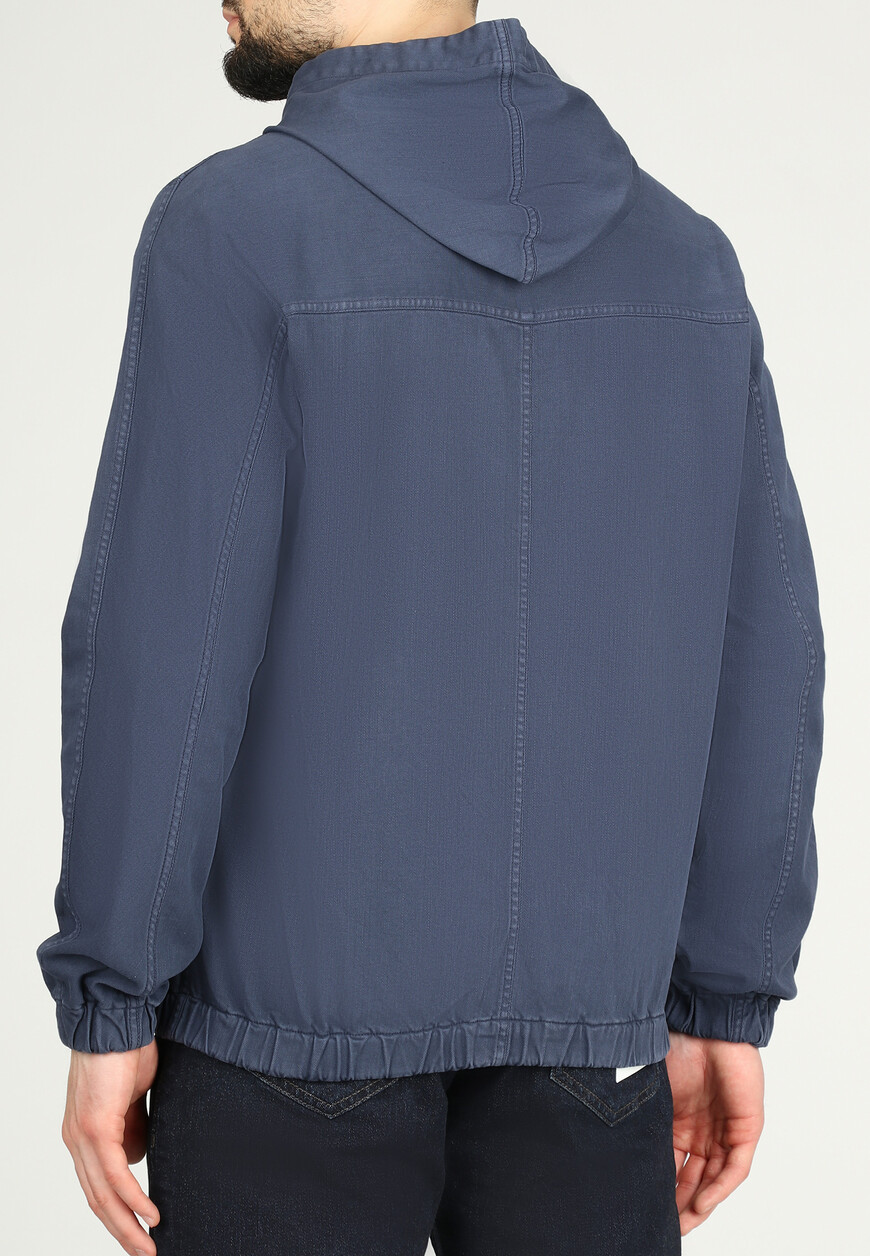 ветровка  из италии вид сбоку