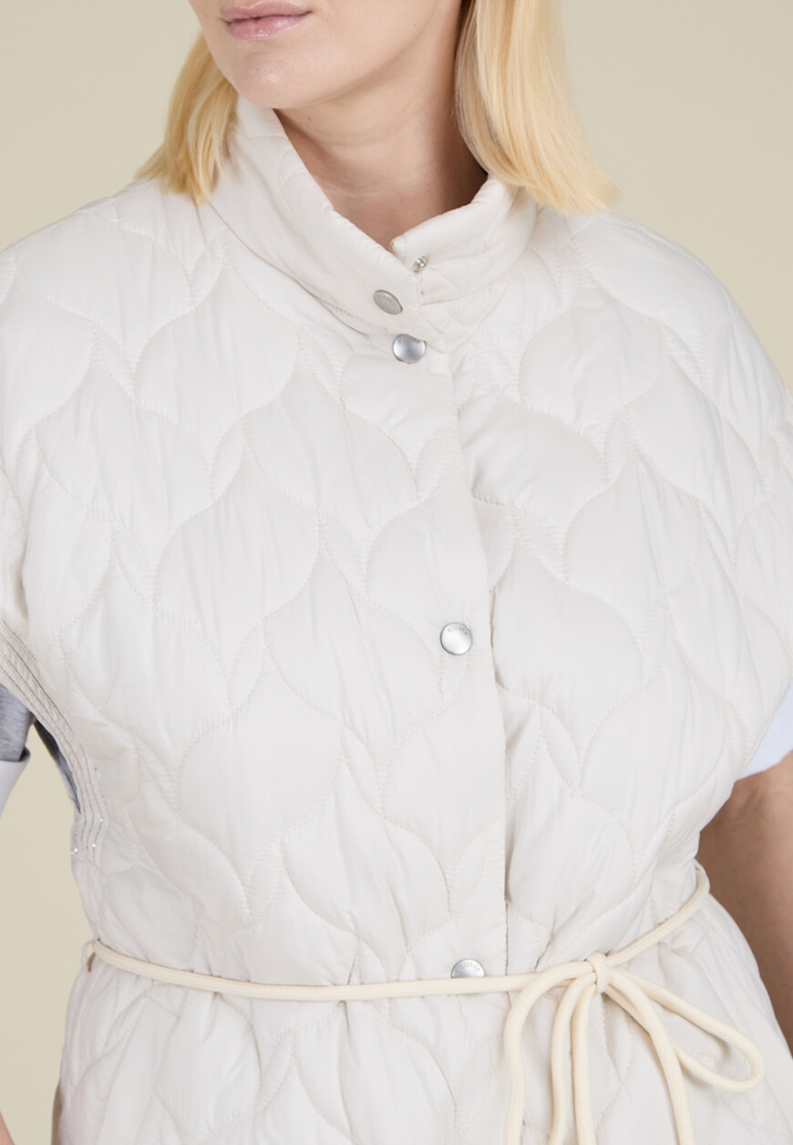 жилет  из италии вид сбоку