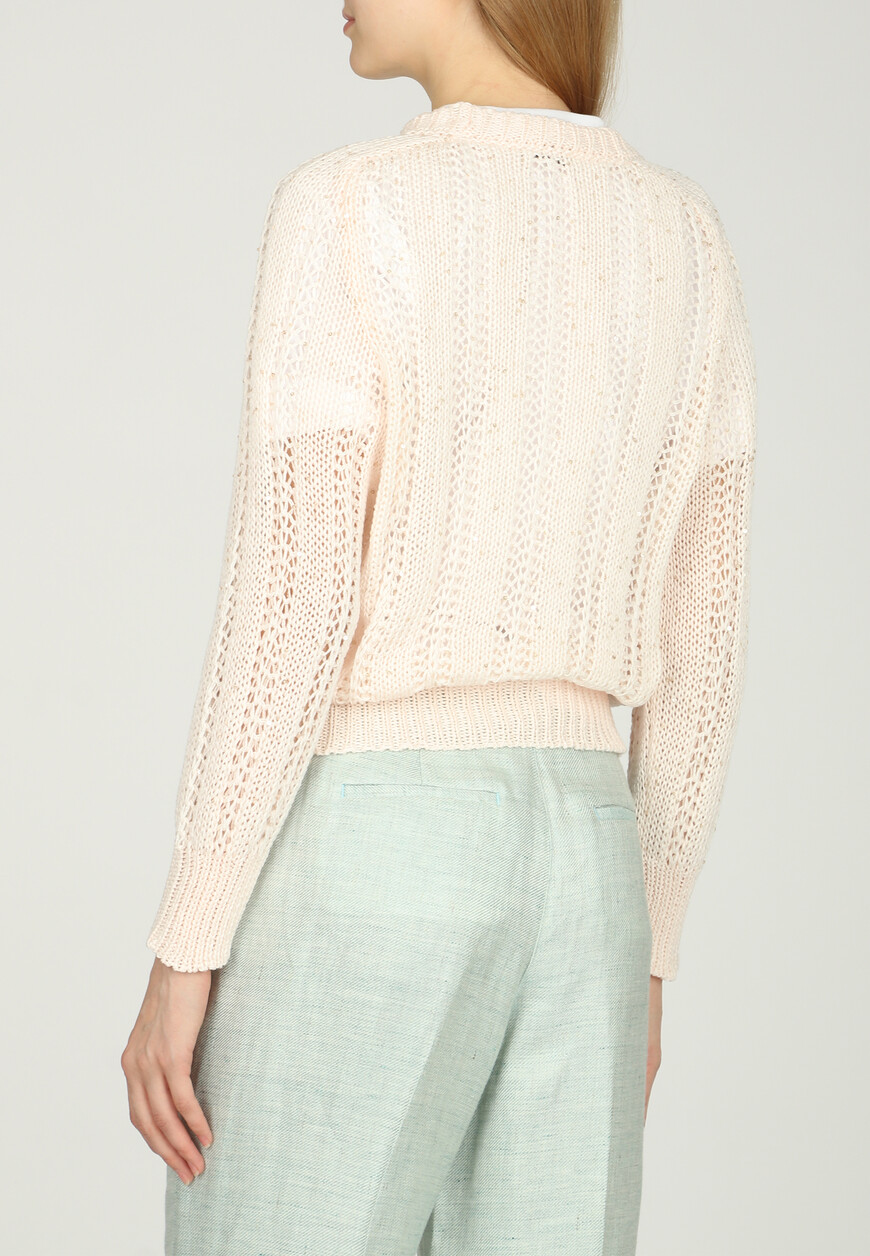 Товар розового цвета с внутренней стороны