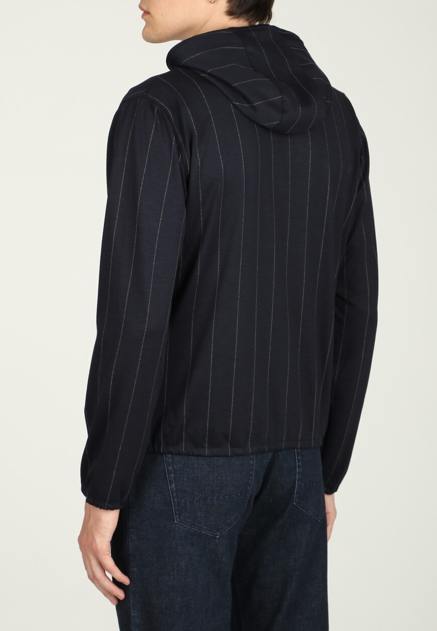 ветровка  из италии вид сбоку