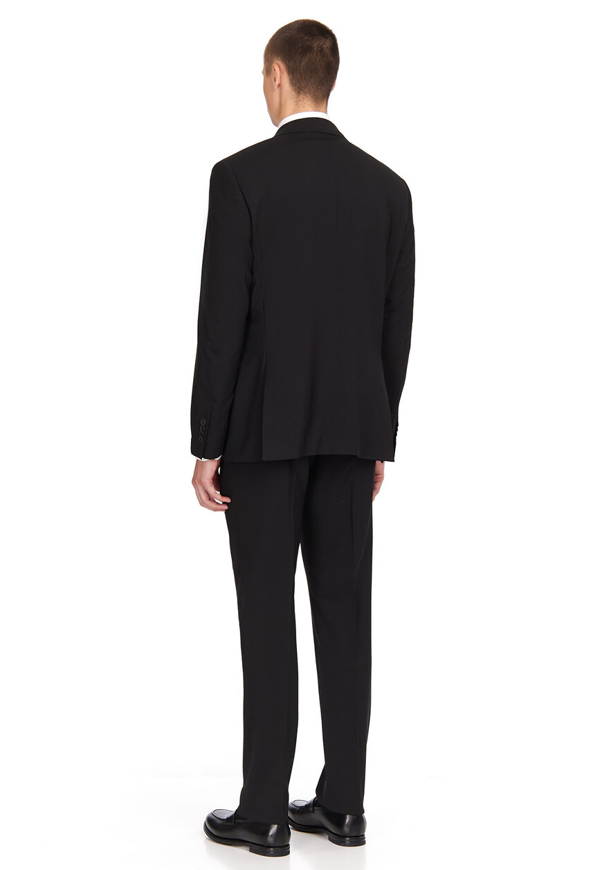 костюм  из проверенных материалов спереди