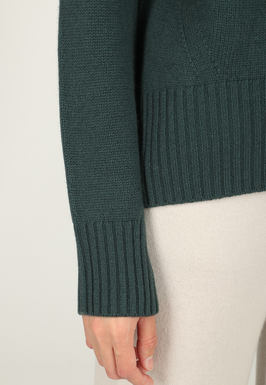 свитер  235/17641 со скидкой