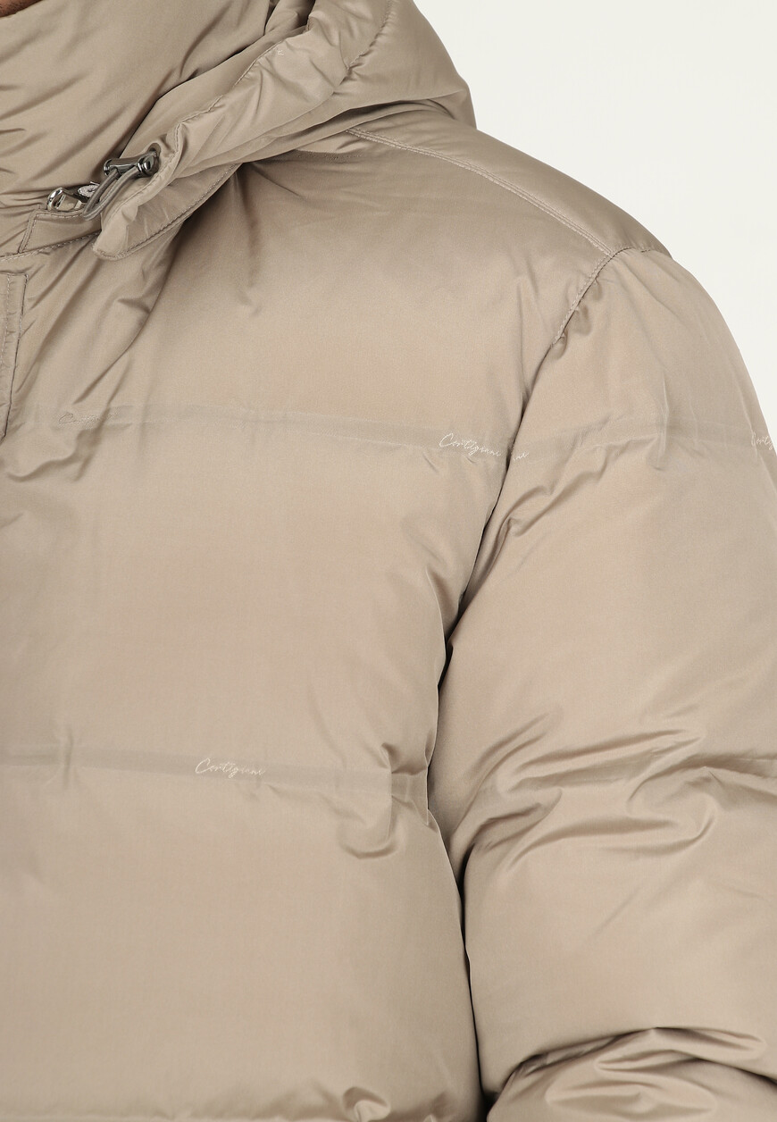пуховик cortigiani универсального стиля на официальном сайте