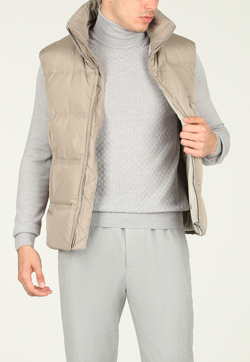 жилет  из италии вид сбоку