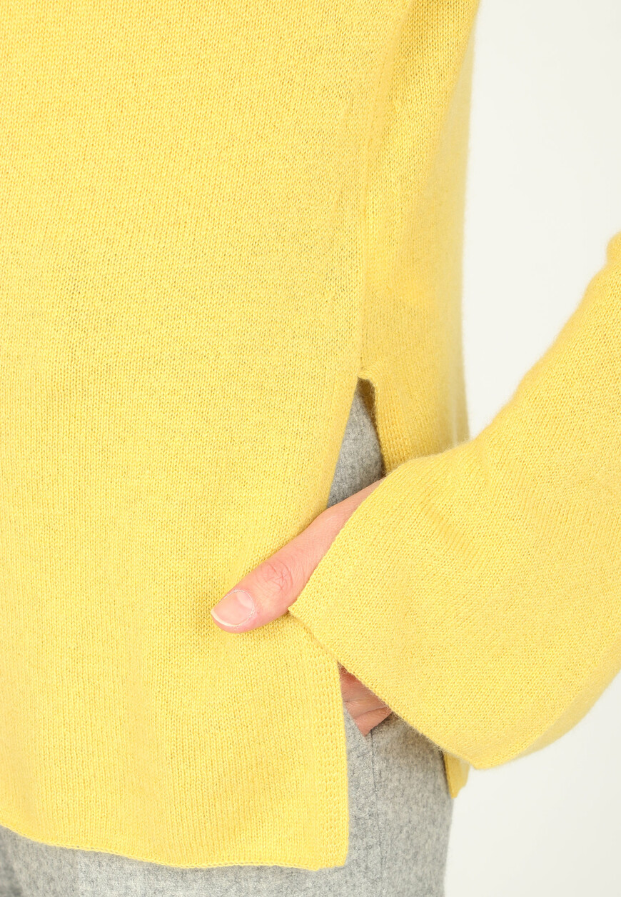 свитер  D435M307PYU по низкой цене