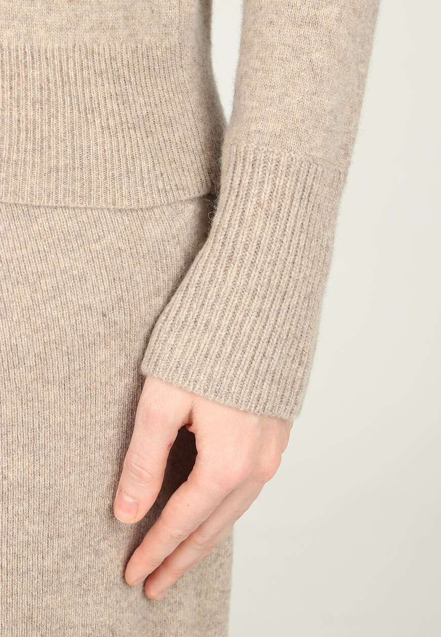 свитер  MM SONIA TURTLE по распродаже