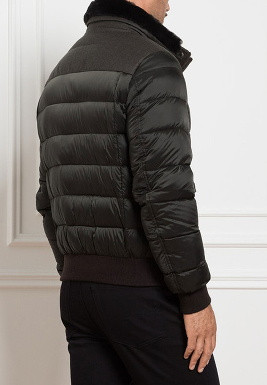 пуховик  из канады вид сбоку