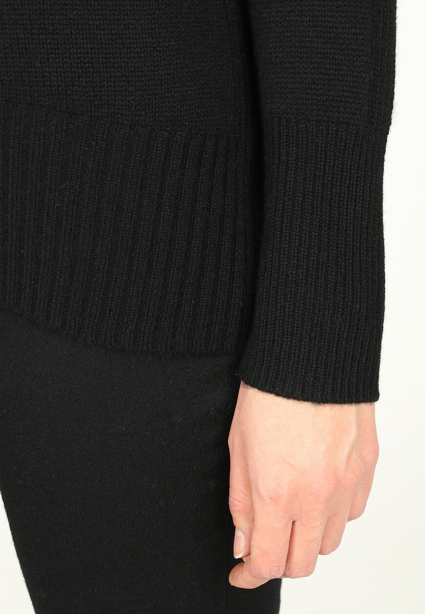 свитер  235/11156 со скидкой