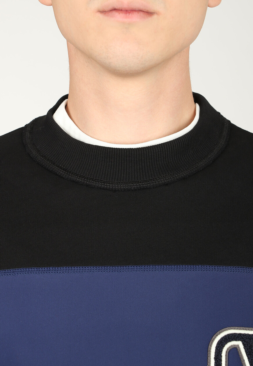 свитшот  3V3MF26G9GC на официальном сайте