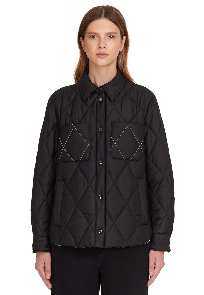 Товар черного цвета по низкой цене