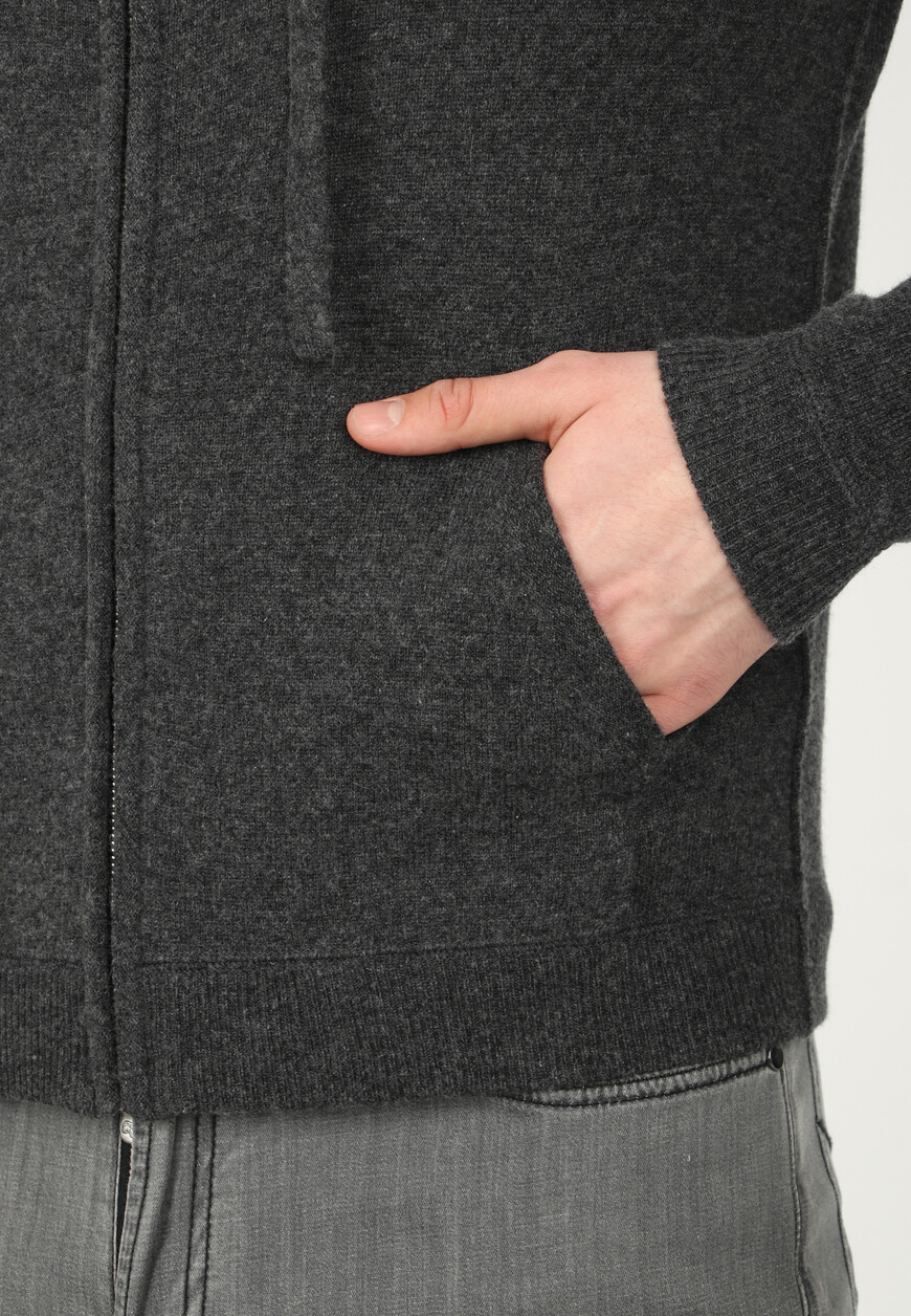 кардиган  235/37010 235/370111 со скидкой