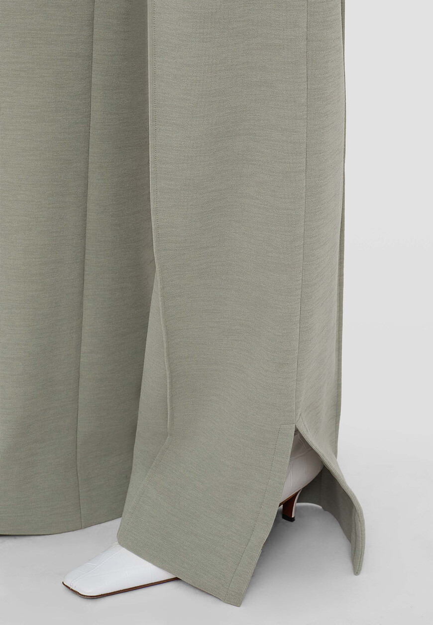 брюки  J02KA0133J20018 на официальном сайте