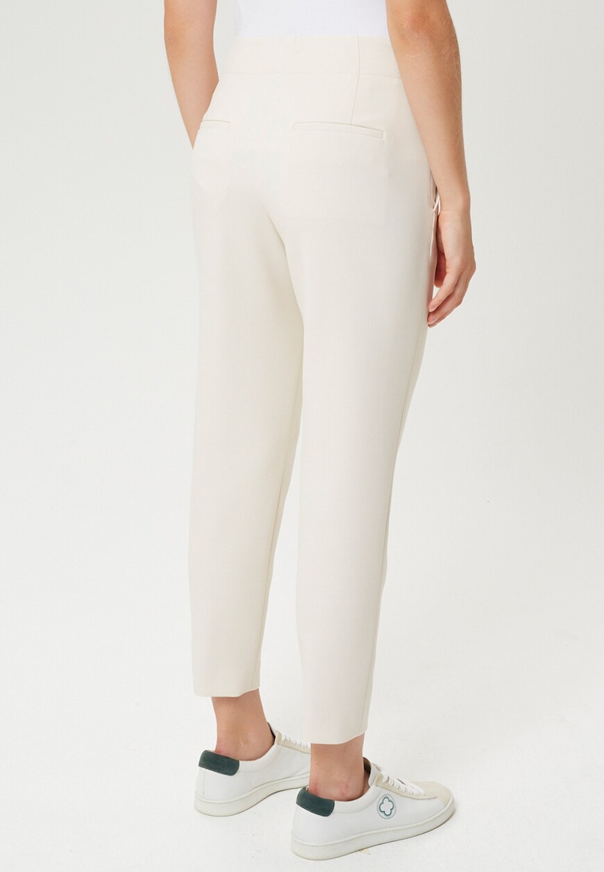 брюки  M04747 01916 по акции