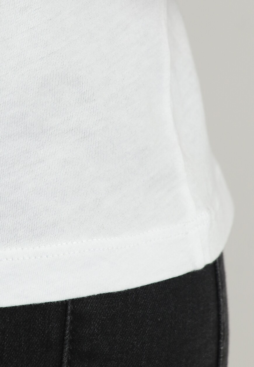 футболка  2M4212 J028 со скидкой