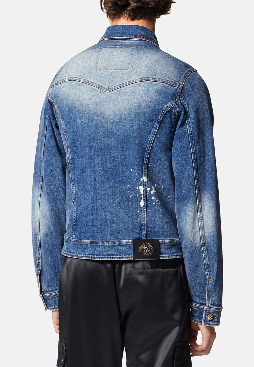 Товар синего цвета с внутренней стороны