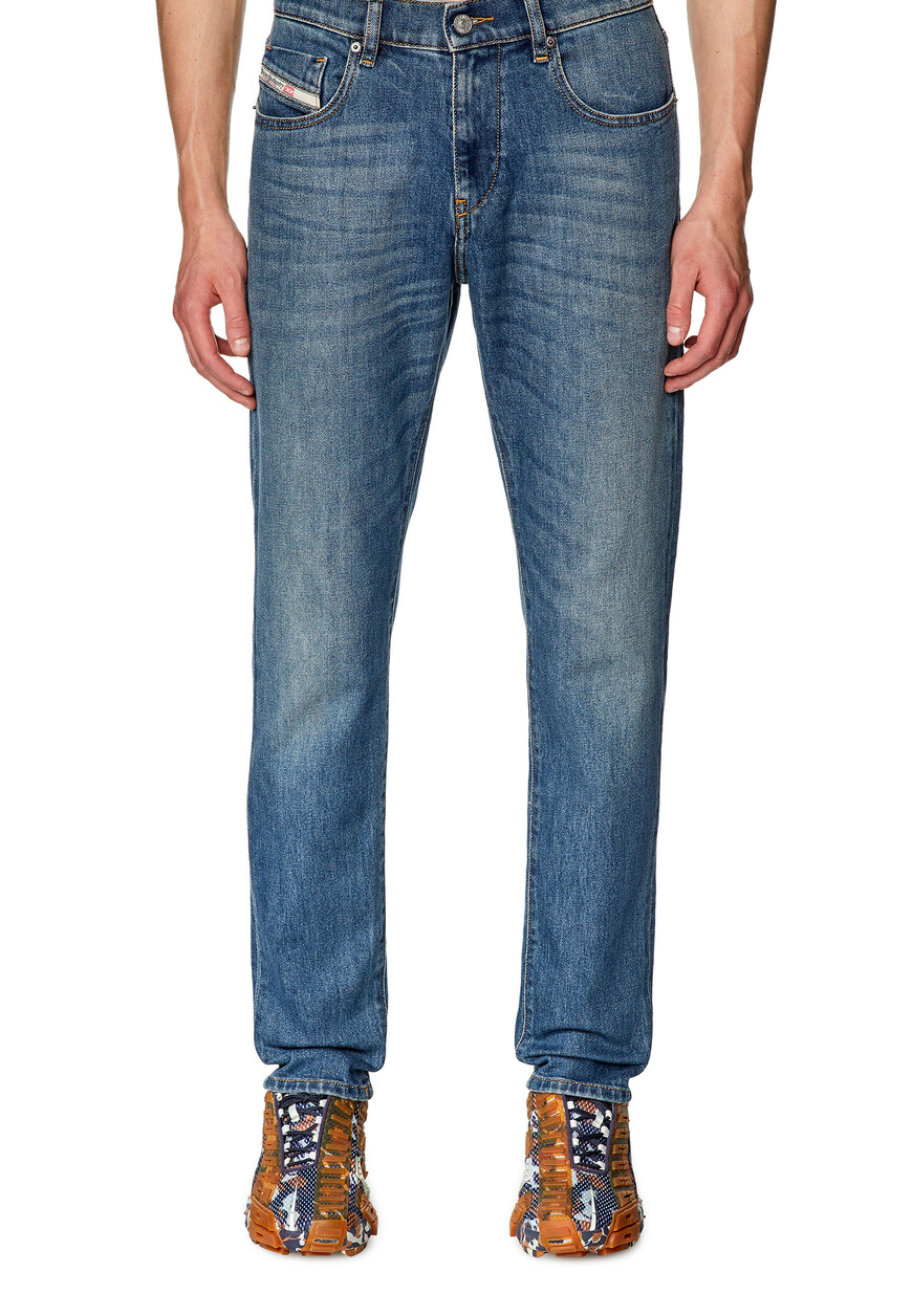 джинсы  A0355809F88 по низкой цене