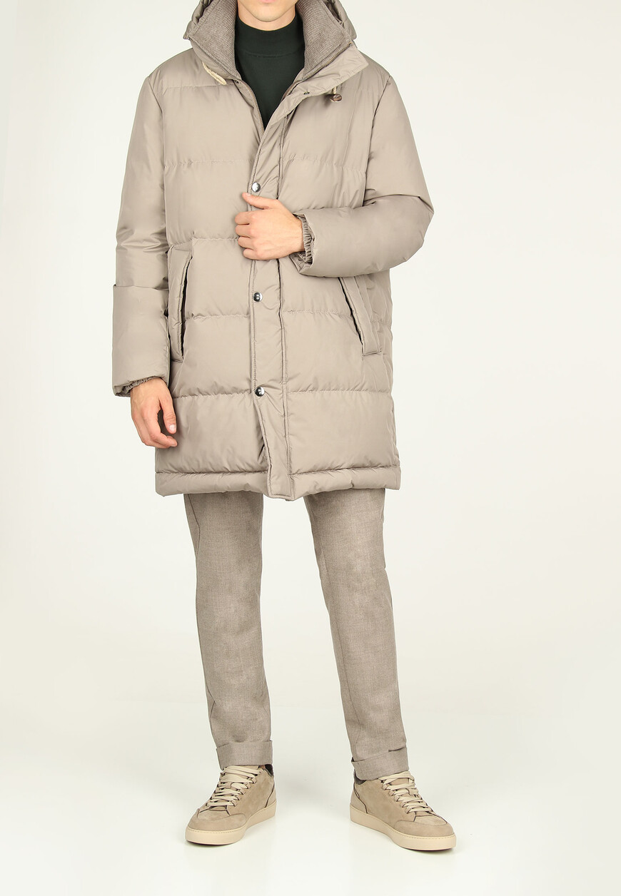 пуховик  от бренда stilnology вид слева