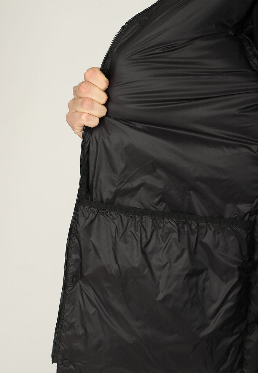 пуховик  для взрослого возраста с изнаночной стороны