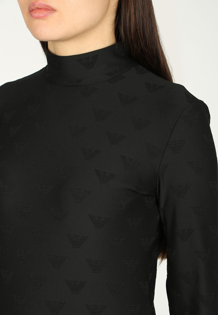 водолазка  8N2M9D2JHFZ по распродаже