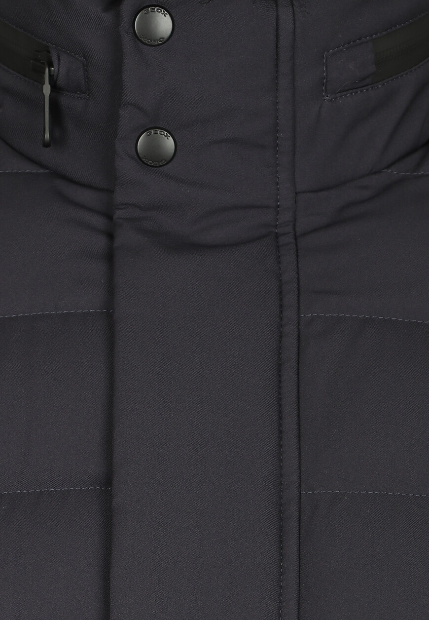 куртка  из проверенных материалов спереди