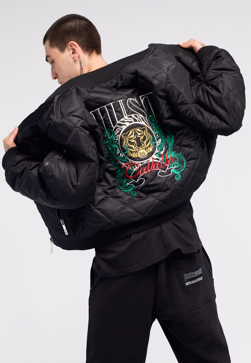 бомбер  из италии вид сбоку