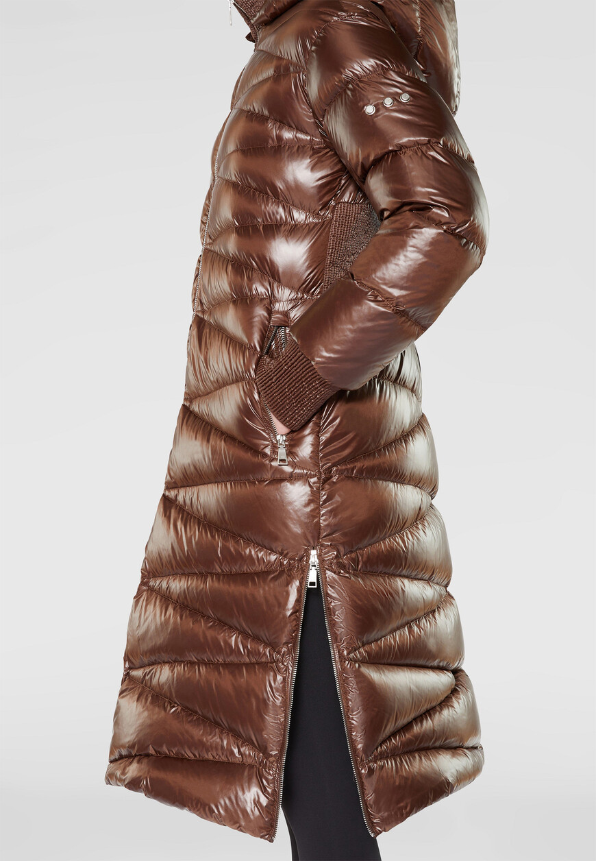 пуховик  8AW113 по низкой цене