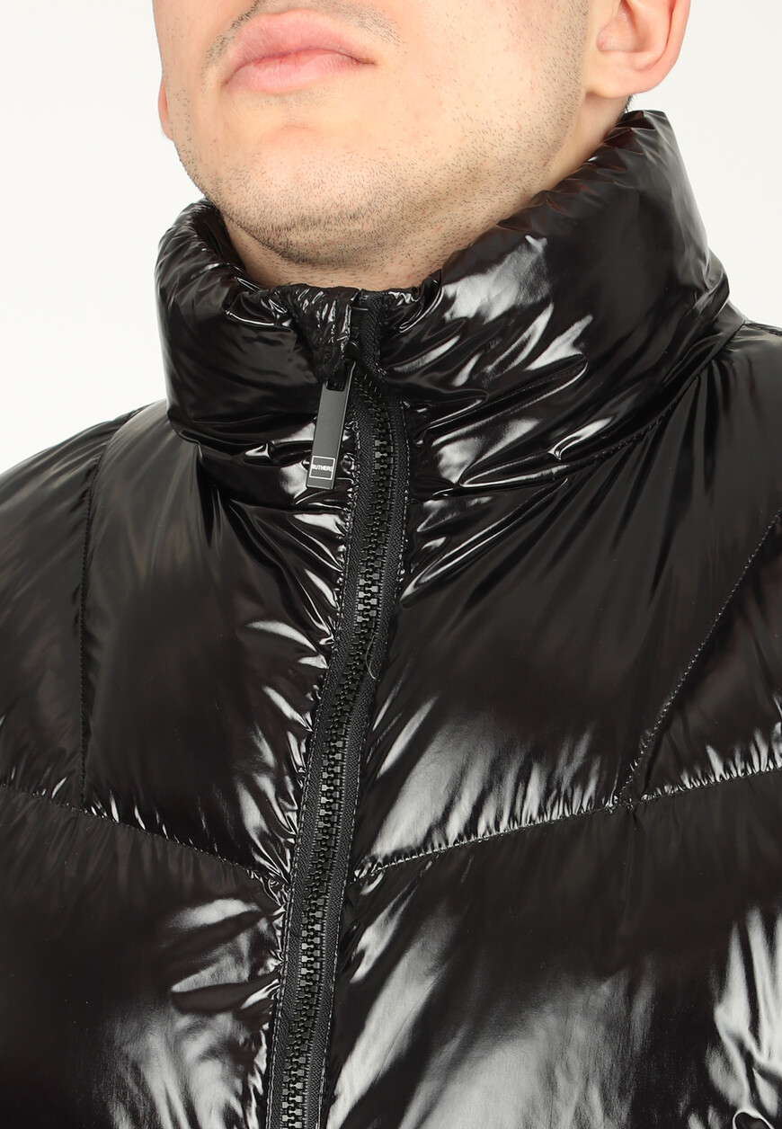 жилет  из проверенных материалов спереди