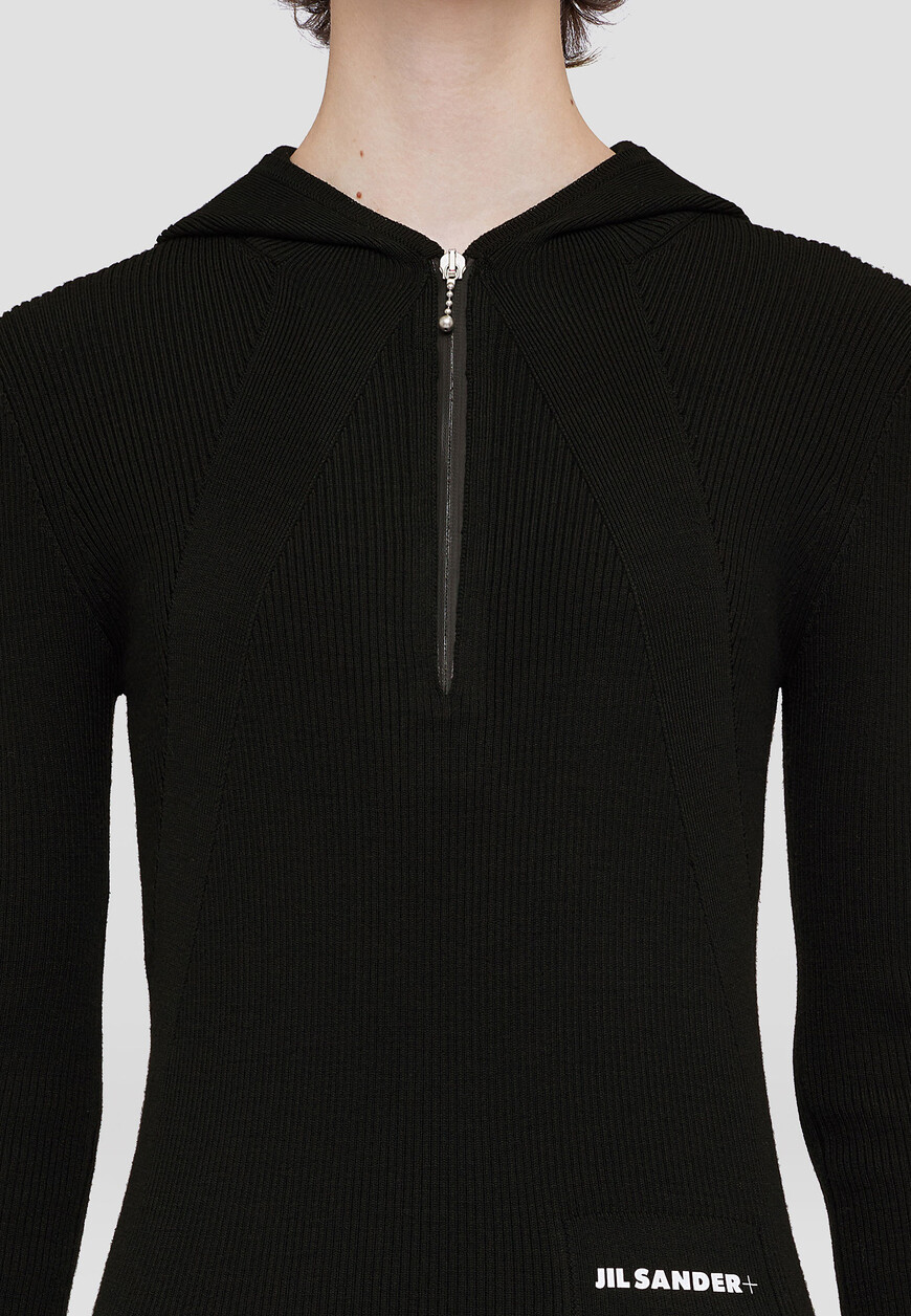 платье  J40CT0128 со скидкой