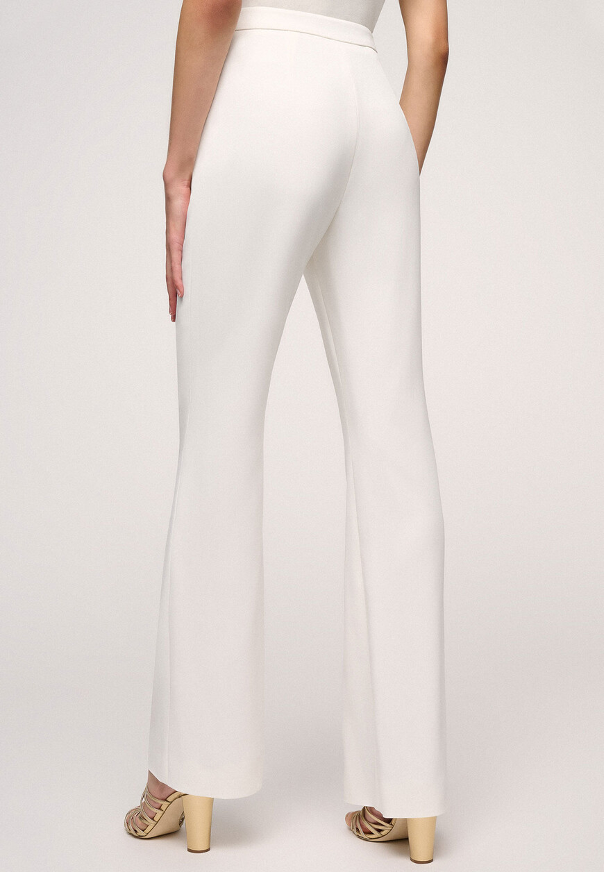 брюки  Avventura купить с доставкой