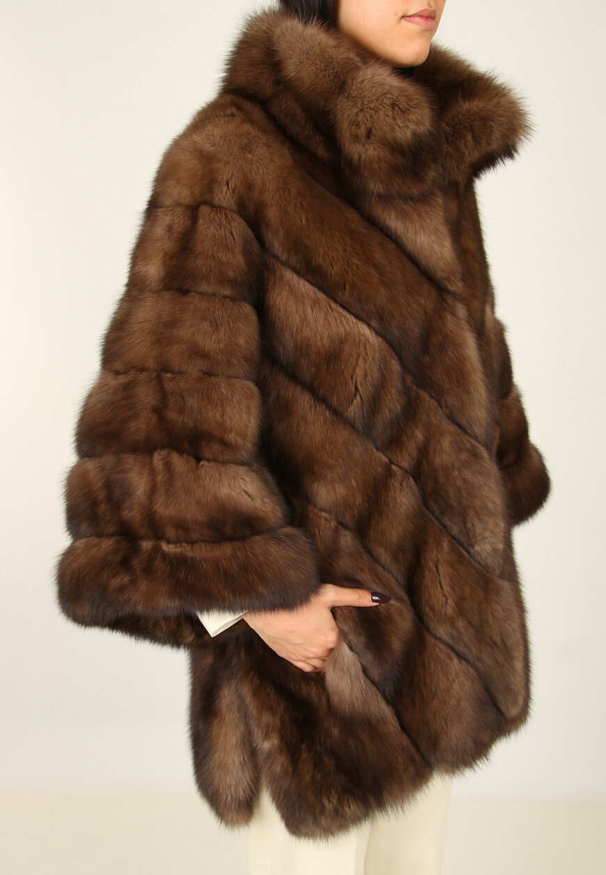 шуба  YUCCA mod 108152 на официальном сайте