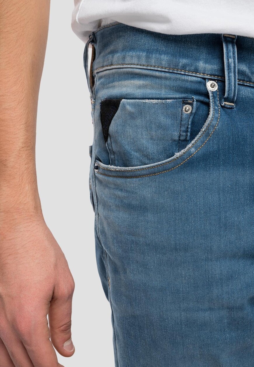 джинсы  M1021 000 661XI34 со скидкой