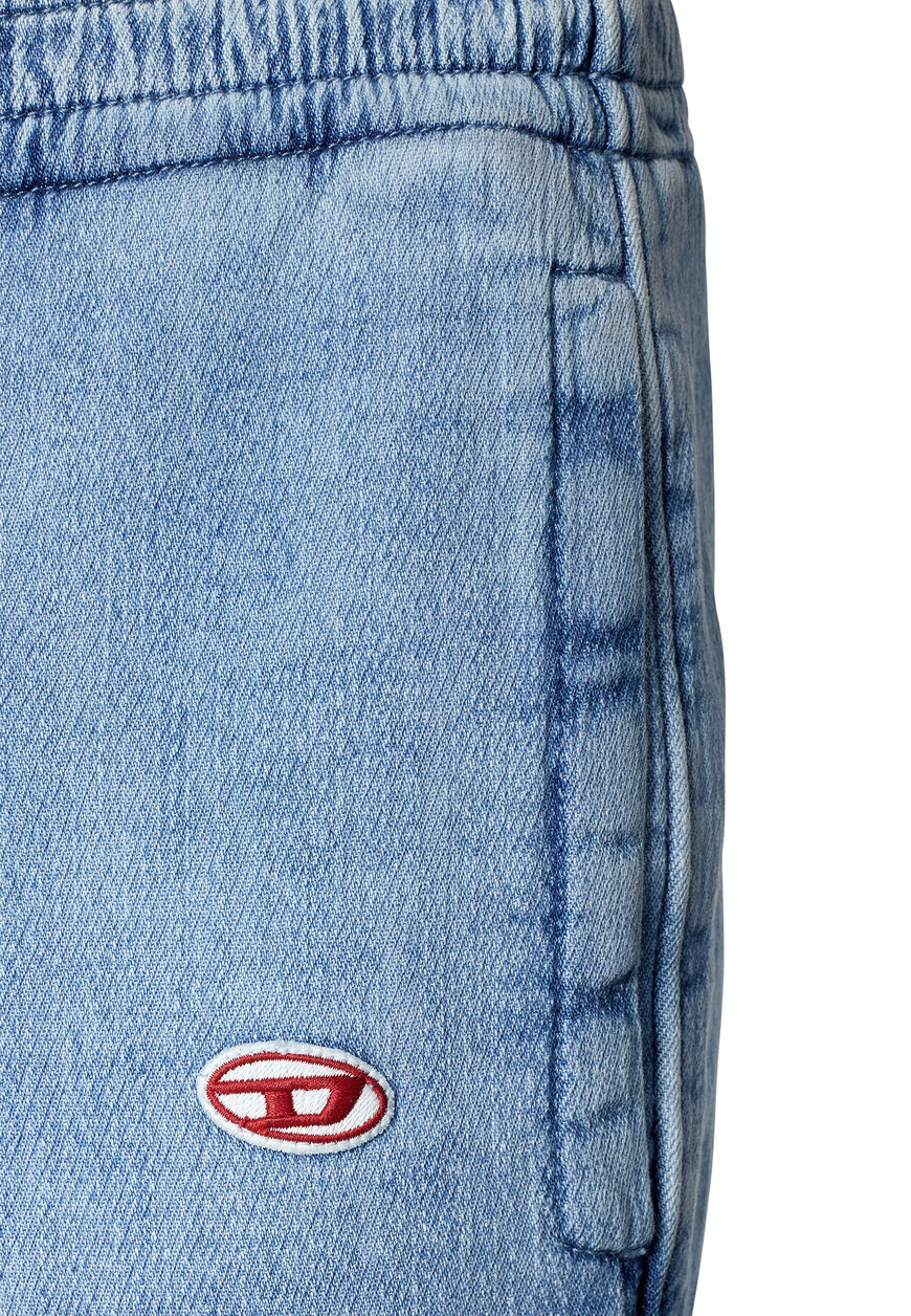 джинсы  A05272 09D01 по распродаже