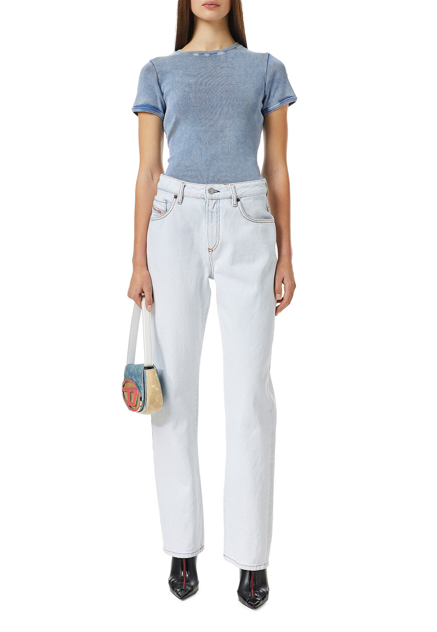 джинсы  A03621 0079Z по акции