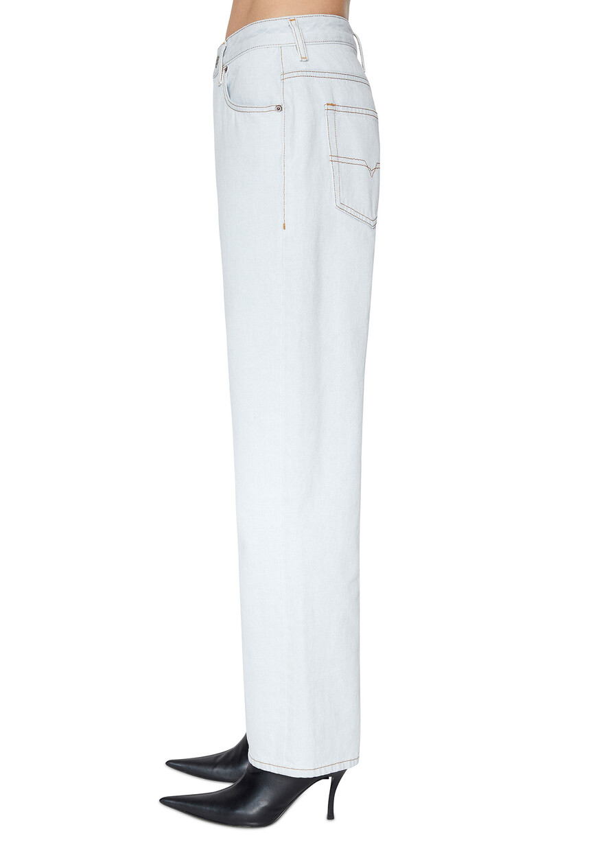 джинсы  A03621 0079Z со скидкой