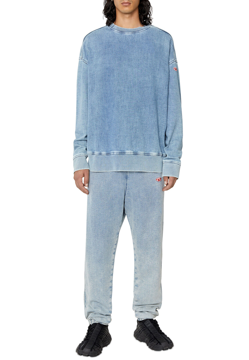 джинсы  A03932 09D01 по акции