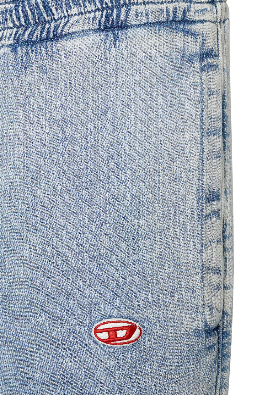 джинсы  A03932 09D01 по распродаже